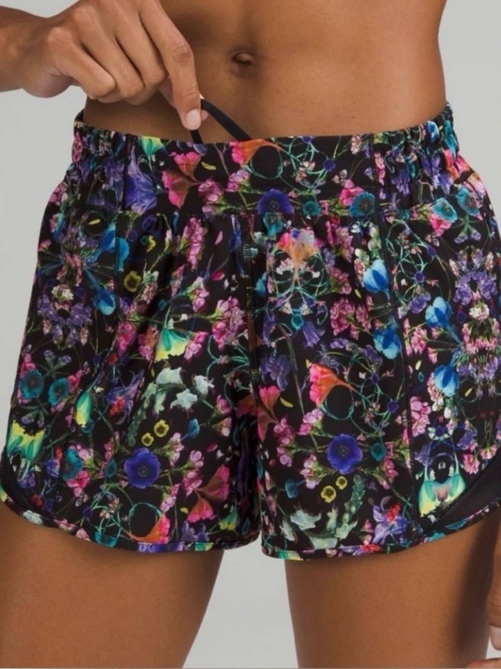 Lululemon Hotty Hot Pink Dark Floral Running Shorts Size 4